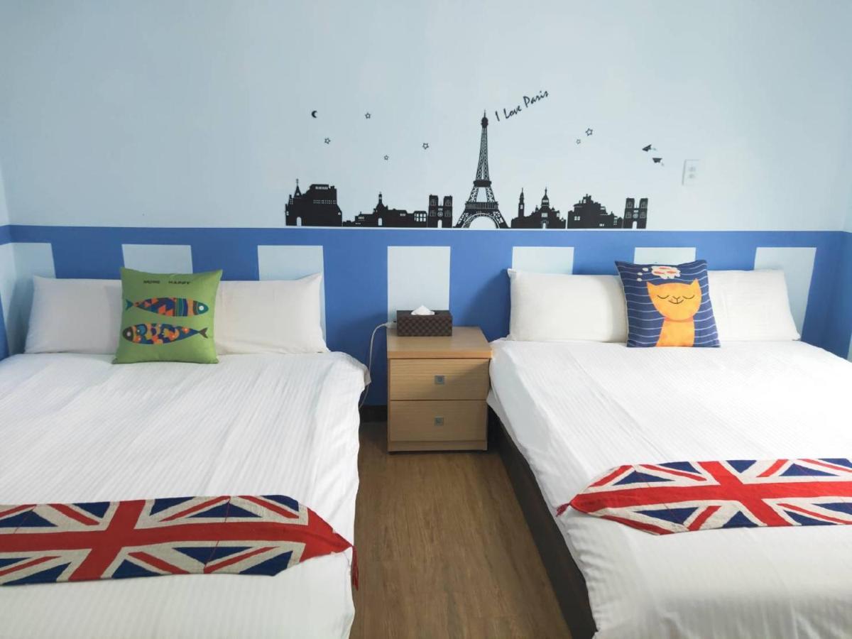 อาร์ตอายส์ ธีม สวีท ซันเต่า ฮอลล์ Hotel เกาสง ภายนอก รูปภาพ