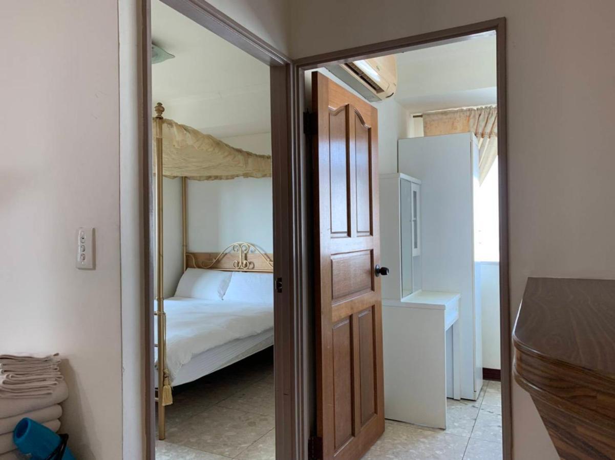 อาร์ตอายส์ ธีม สวีท ซันเต่า ฮอลล์ Hotel เกาสง ภายนอก รูปภาพ