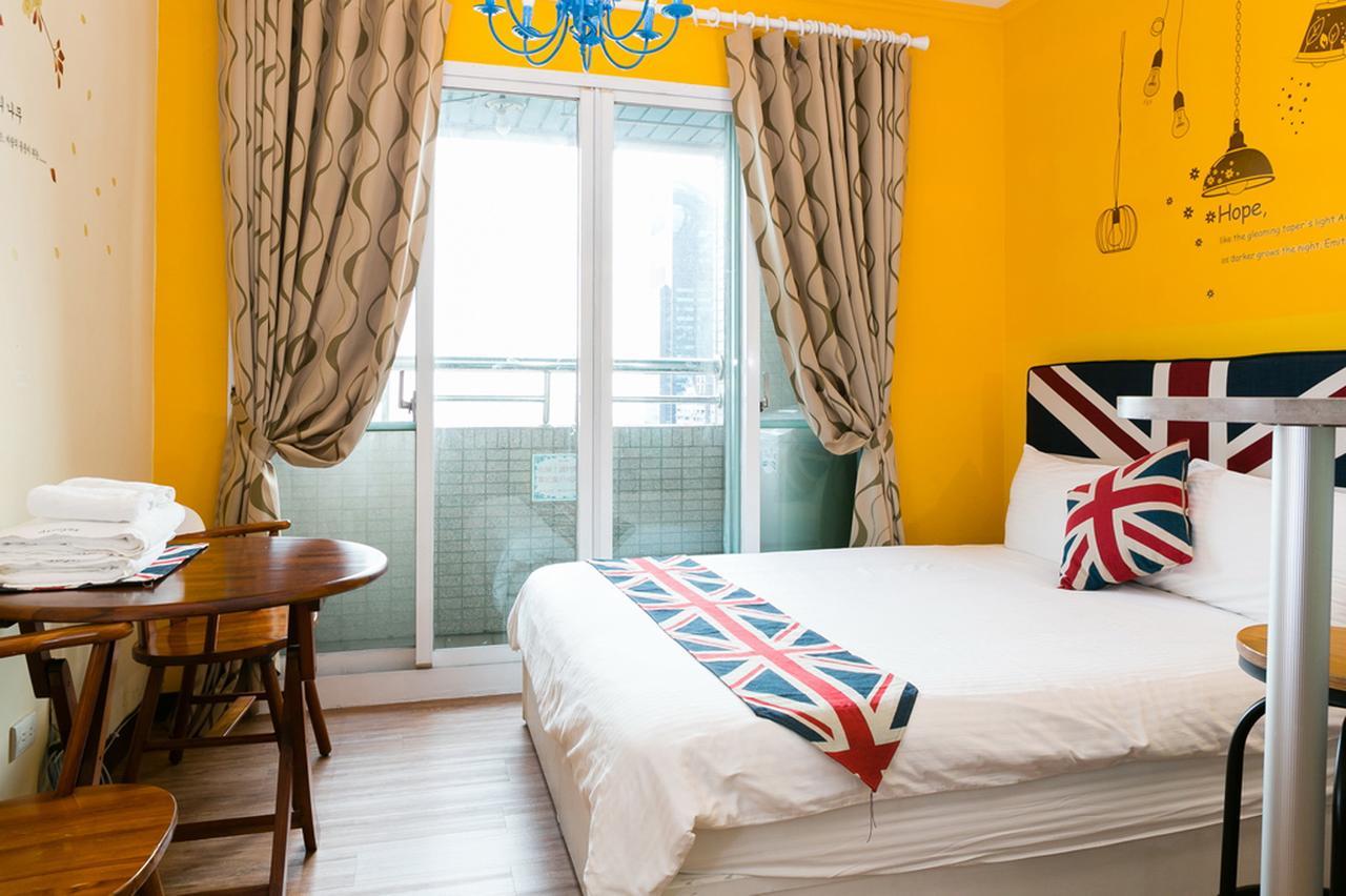 อาร์ตอายส์ ธีม สวีท ซันเต่า ฮอลล์ Hotel เกาสง ภายนอก รูปภาพ