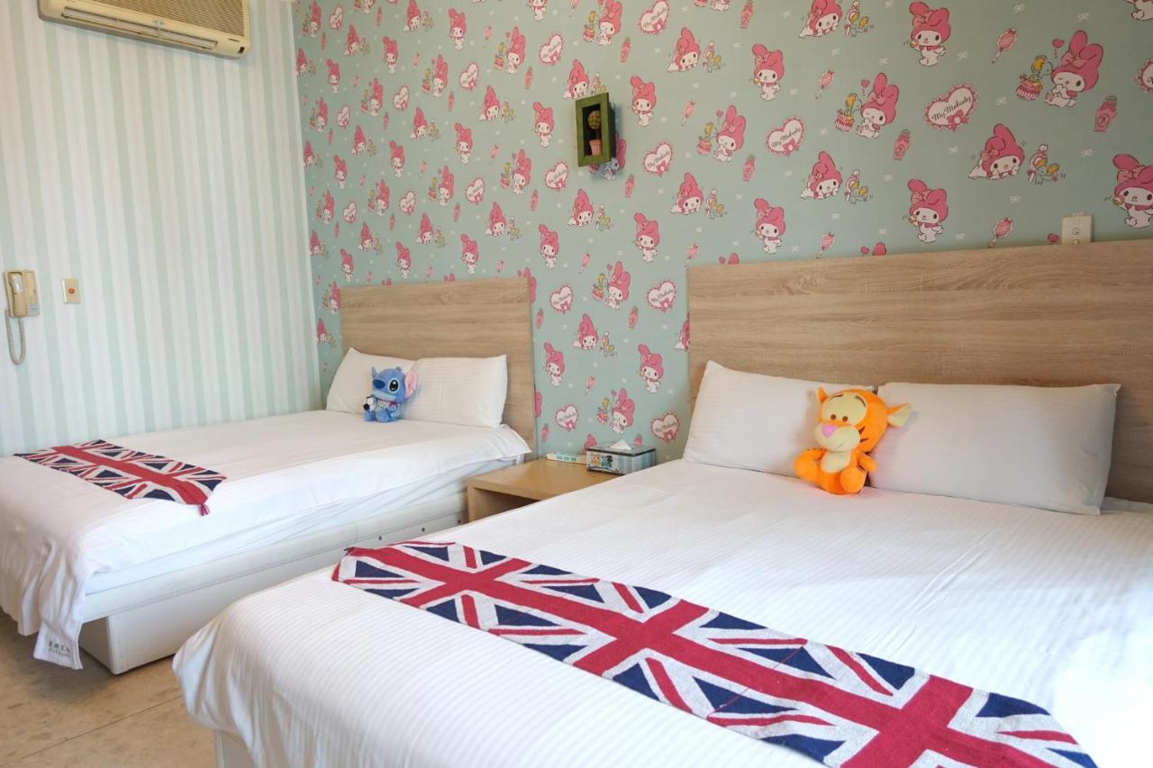 อาร์ตอายส์ ธีม สวีท ซันเต่า ฮอลล์ Hotel เกาสง ภายนอก รูปภาพ
