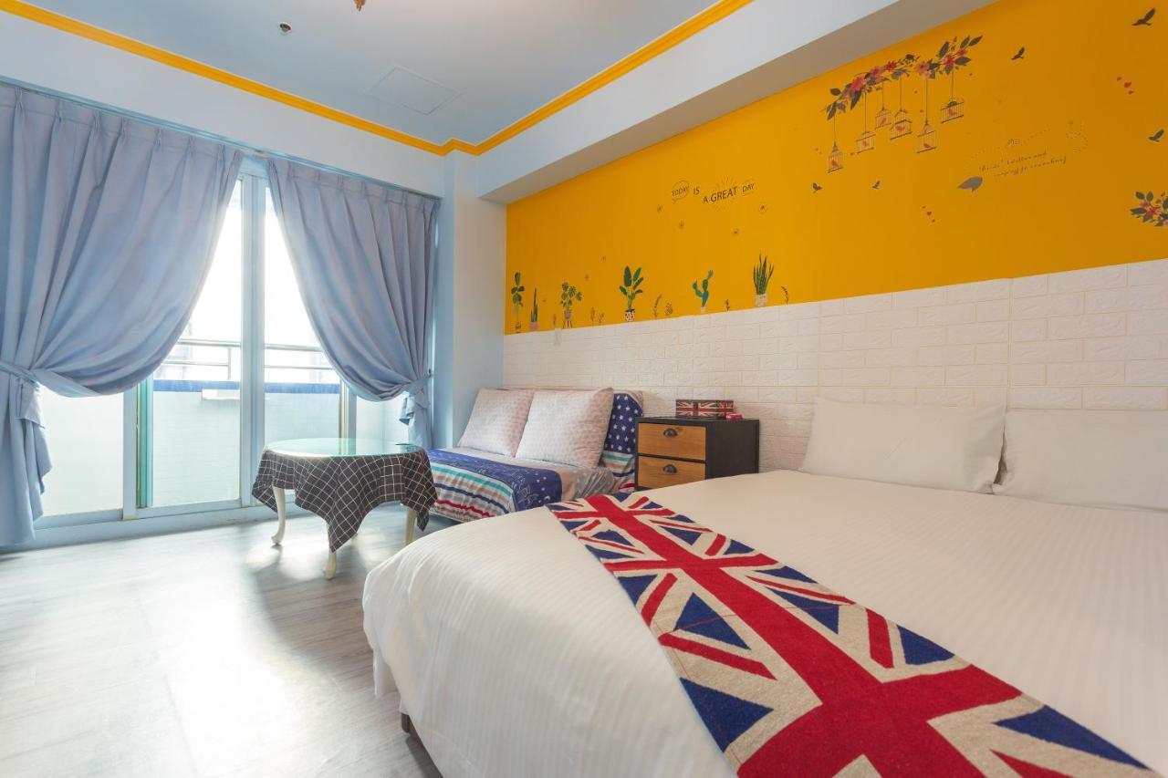 อาร์ตอายส์ ธีม สวีท ซันเต่า ฮอลล์ Hotel เกาสง ภายนอก รูปภาพ